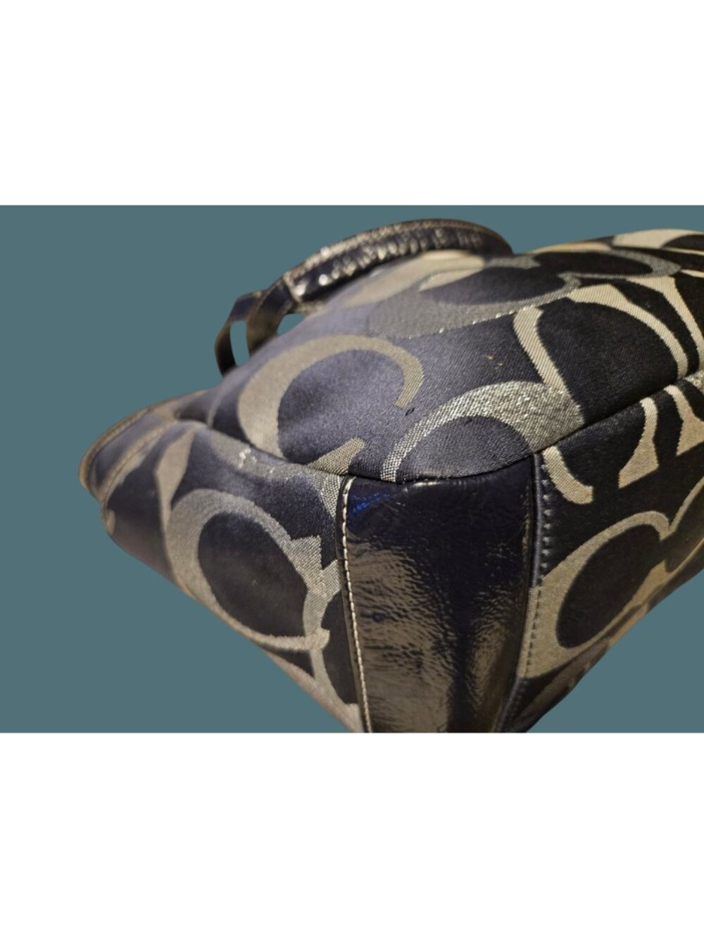 Coach Optic Signature Jacquard & Patent Leather Metallic Gallery Shoulder Tote - Picture 9 of 16